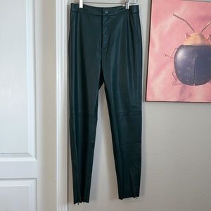 Zara Legging Hi-Rise in green pleather gives matrix vibes